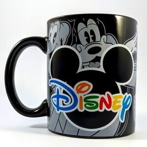 DISNEY Mug with Mickey, Minnie, Donald and Goofy by Jerry Leigh